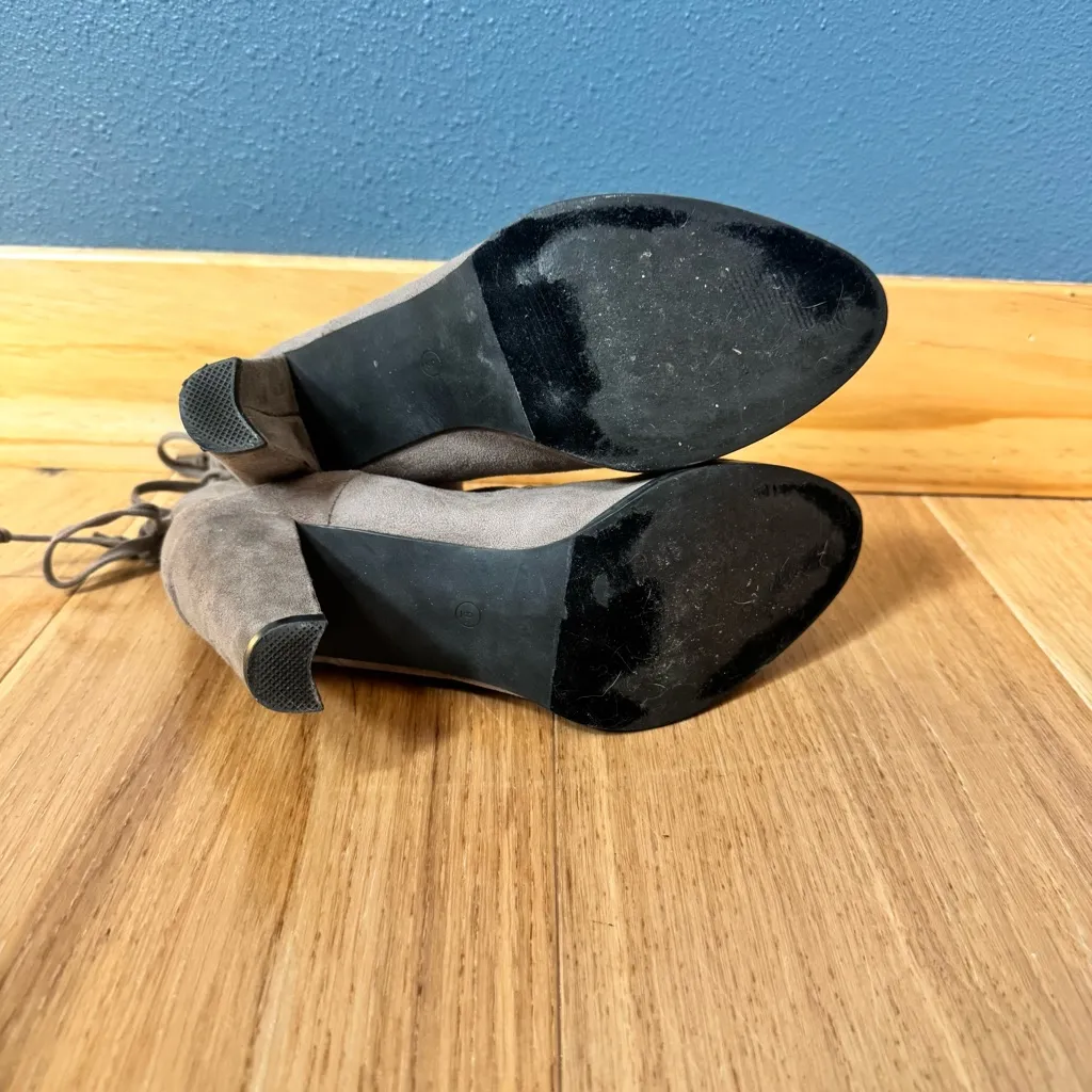 Catharine Maladrino Sorchanie Faux Suede Taupe/Gray 3.5” Ankle Bootie size 9 - Image 9