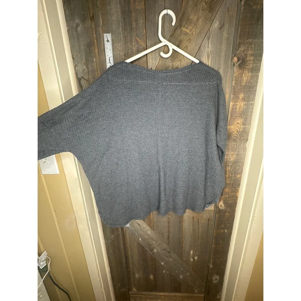 Urban Outfitters Out From Under Gray V-Neck Sweater Women's Size Small - Image 5
