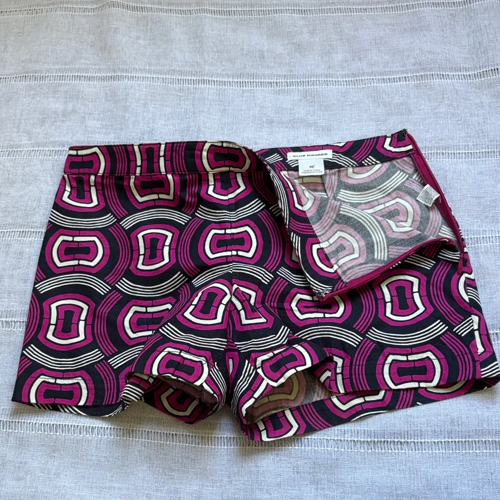 Club Monaco Rimon Shorts With Geometric Pattern - Image 5