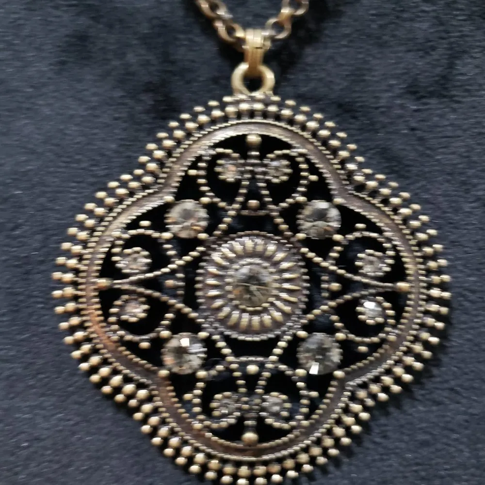 Express Women Fashion Black Silver Tone Big Open Work Rhinestone Pendant Necklac - Image 3