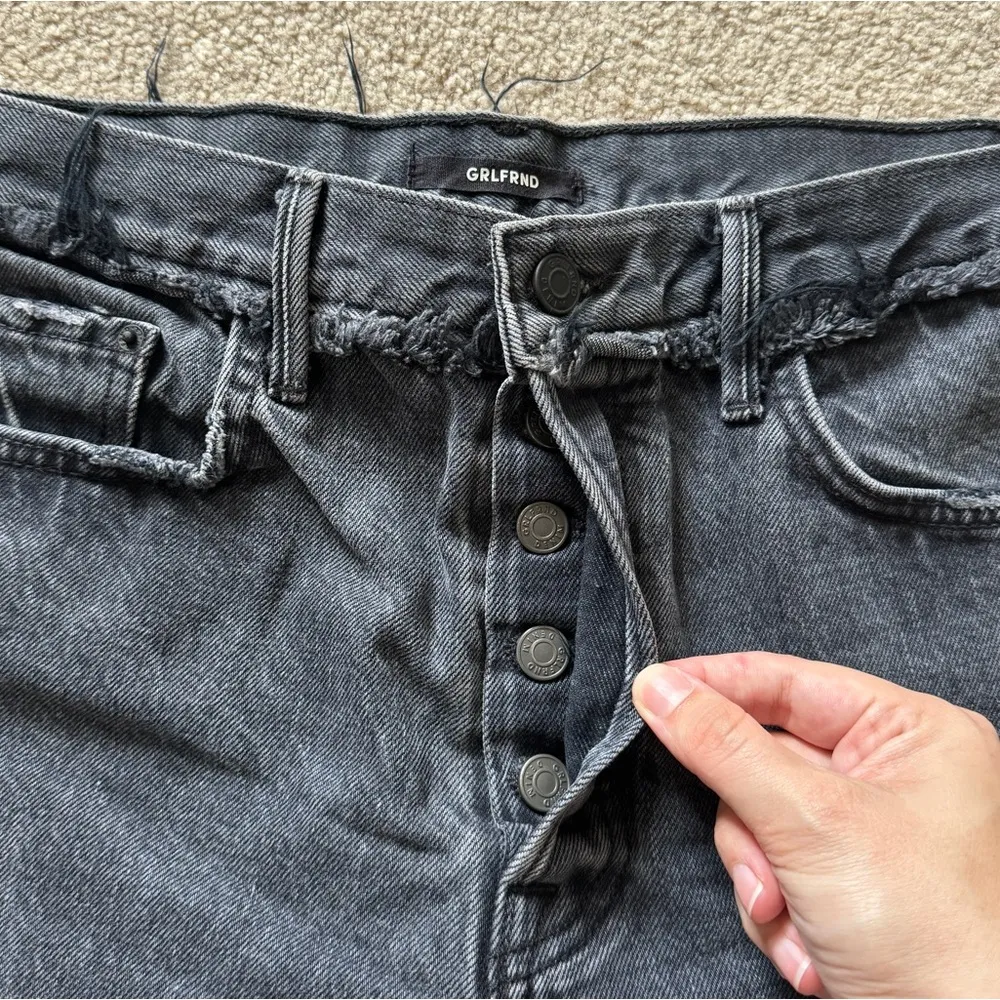 GRLFRND Karolina Shorts Size 30 Black Fray Hem cut off high waisted button fly - Image 4