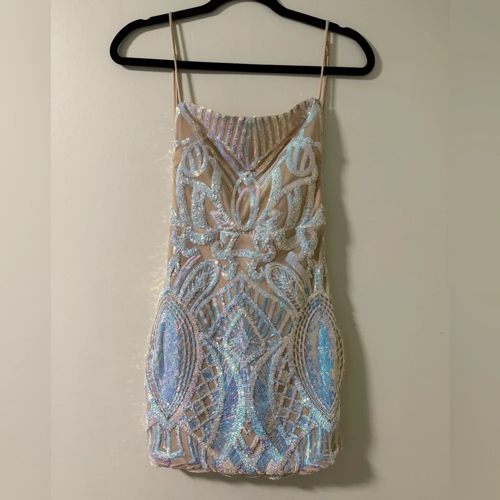 Lucy in the Sky Strappy Dress in Nude Iridescence Size M - Image 4