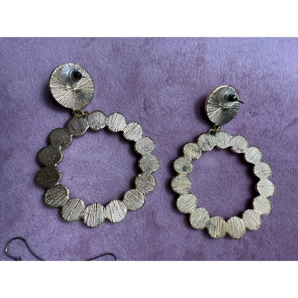 Lot of 3 Vintage Statement Earrings Pearl Hoops Beaded Tassel Dangle Studs Gold - Image 5