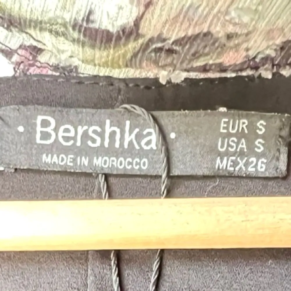 Women's Bershka Dress floral ruffle fresh bohemian boho multi colors size S. - Image 3