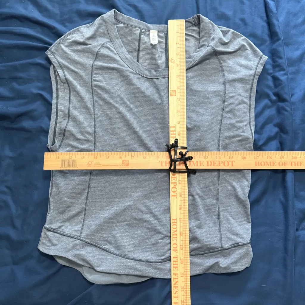 Lululemon Pace Perfect Short Sleeve - Heather Gray Athletic Top XS - Image 8