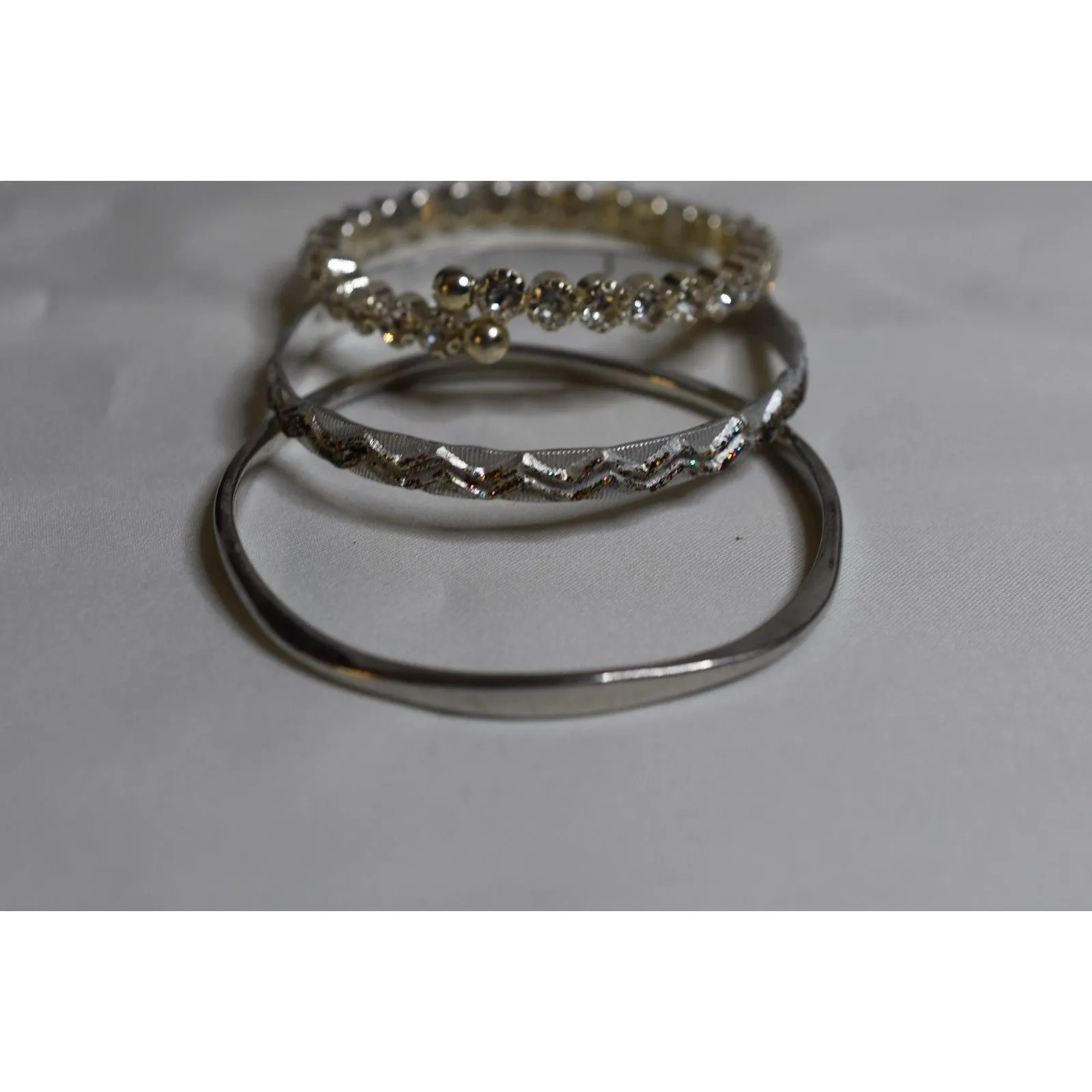 Striking Stackable 3 Silver/Gold Tone Polished/ Textured/Rhinestone 5" Bracelets - Image 5