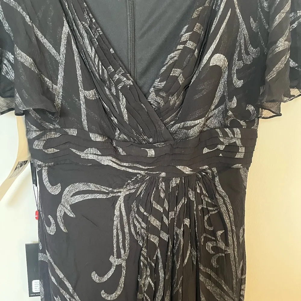 Tadashi Shoji Black and Silver Gown - Image 7