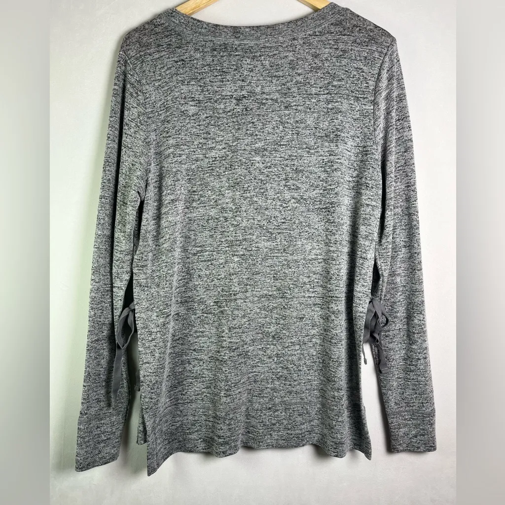 UGG Women’s Gray Marled Long Sleeve Knit Top w/ Boho Side Tie Detail Size M - Image 5