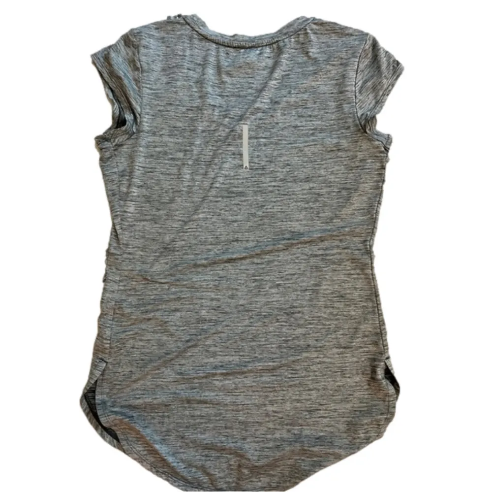 💐Reebok athletic shirt, size Small, heathered gray color - Image 4