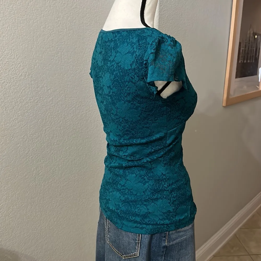 Wrapper -Vintage Lace Top EUC - Image 4