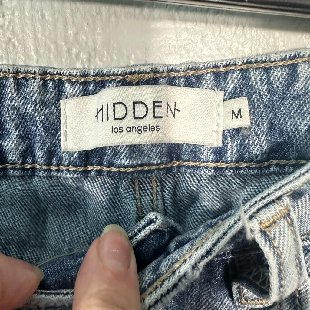 Hidden Los Angeles Distressed Button fly Jean Shorts Size Medium EUC - Image 4