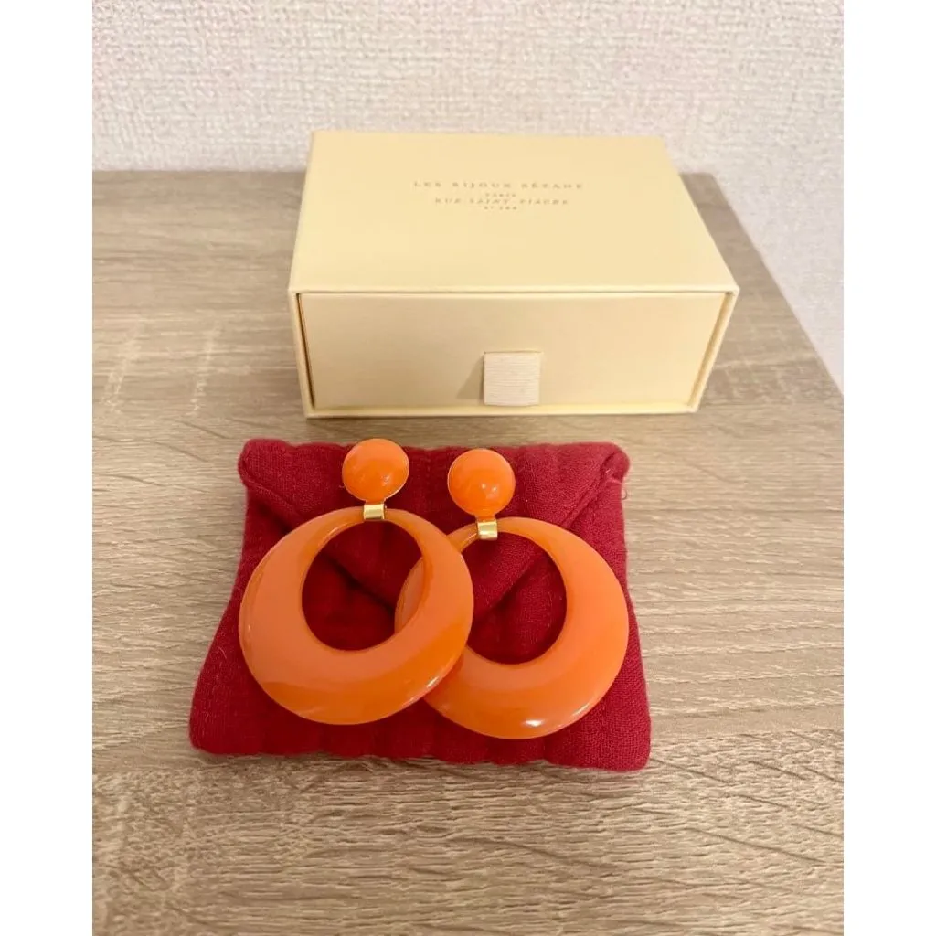 Sezane Gabrielle Earrings Orange round with box - Image 3