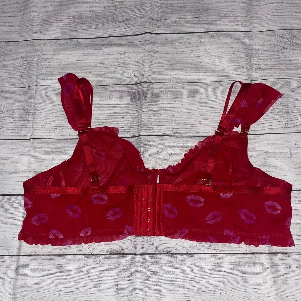 Torrid  Unlined Underwire Mesh Red Lips Ruffle Bra - Image 5