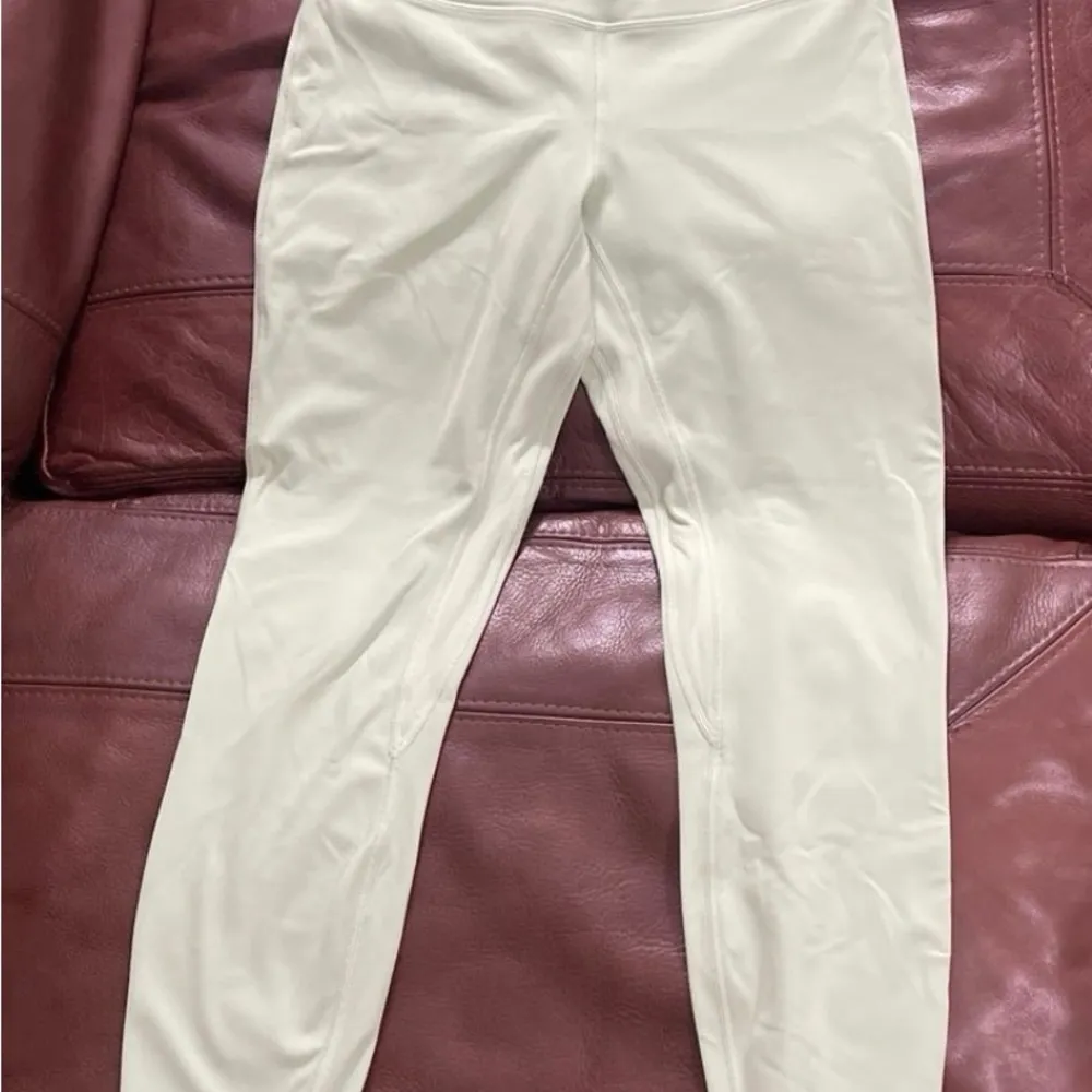 Lululemon leggings and top set!!! - Image 4