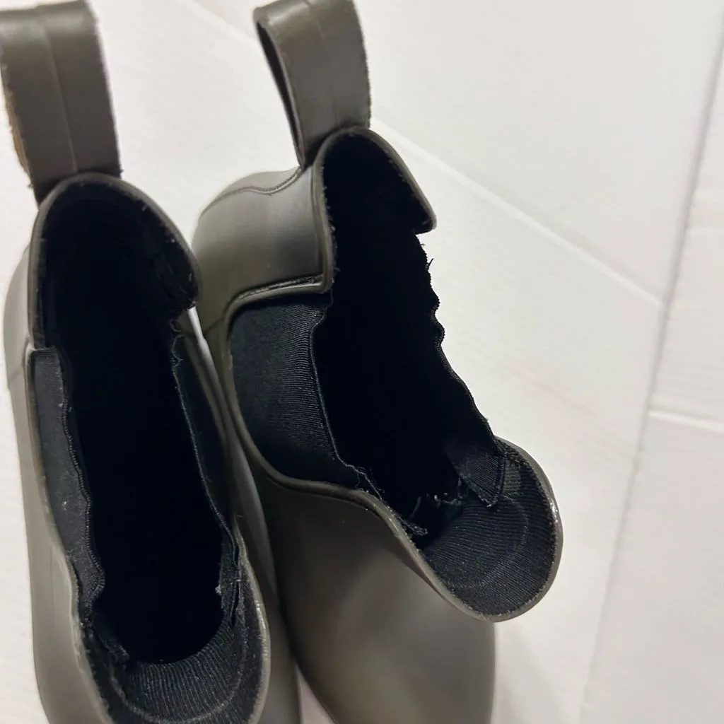 Storm by Cougar olive Chelsea waterproof rain boots women size 11 Green - Image 9