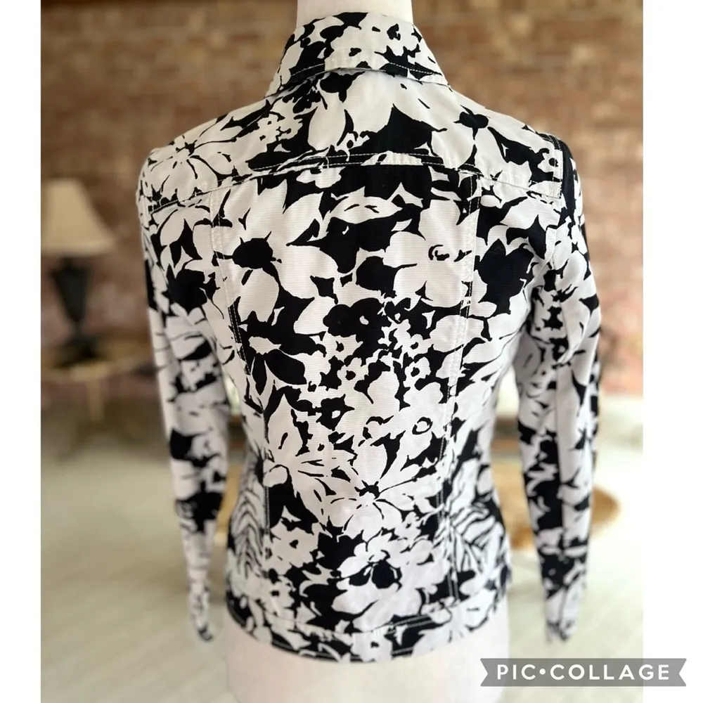 Jones New York Jacket Denim Floral Black White SP Lunch Brunch Date Office Chic - Image 10