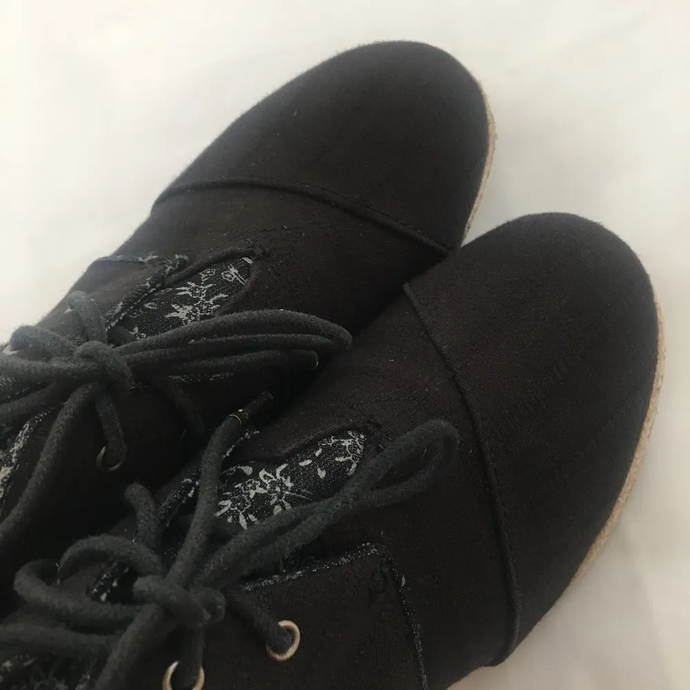 TOMS Desert Wedge Espadrilles Booties - Image 3