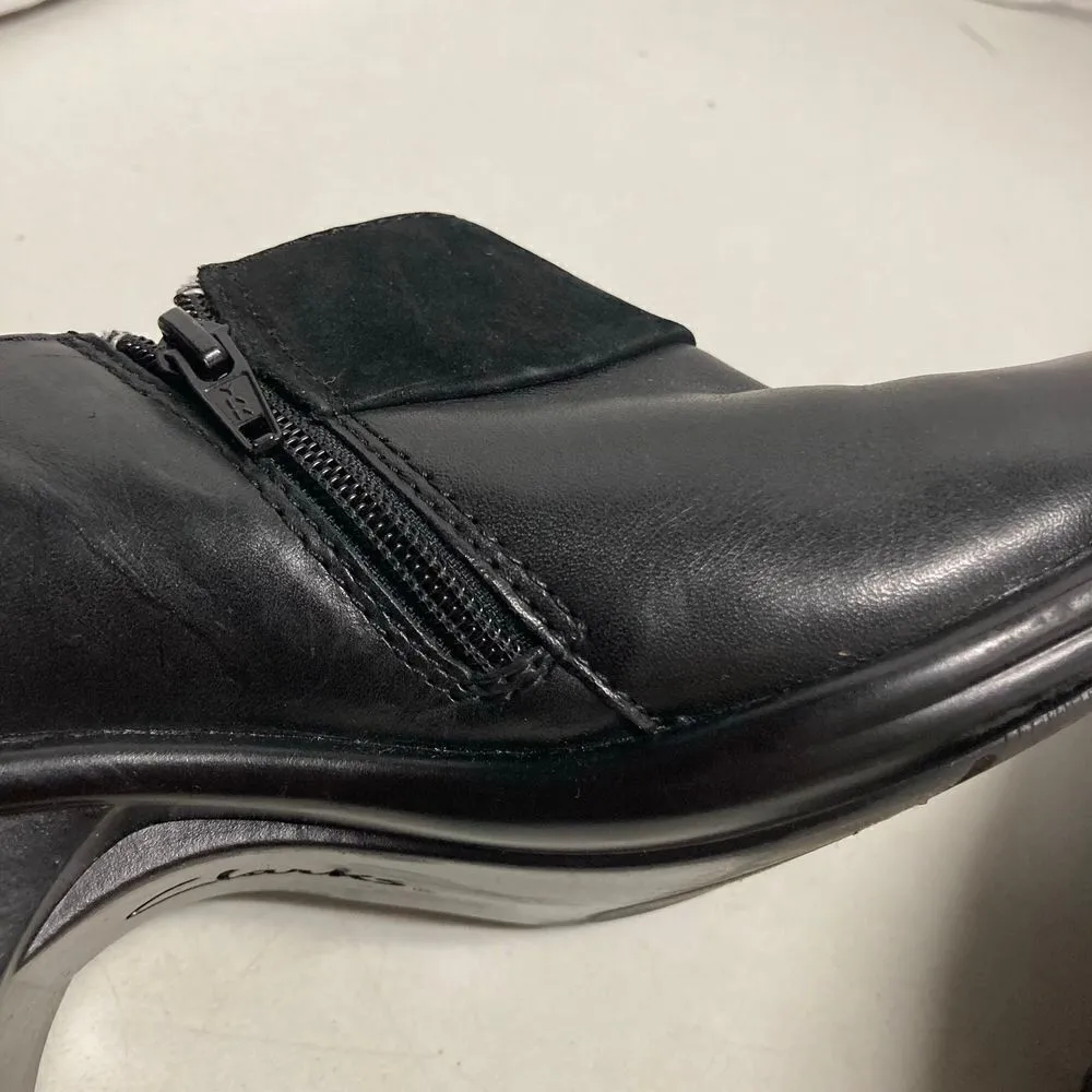 CLARKS Bendables‎ Leather Black Shoes Ankle Booties Size 8M - Image 3