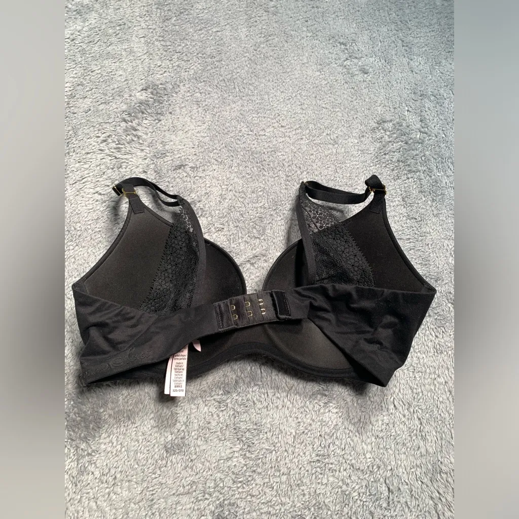 Victoria’s Secret incredible perfect shape Black lace Bra 32D - Image 4
