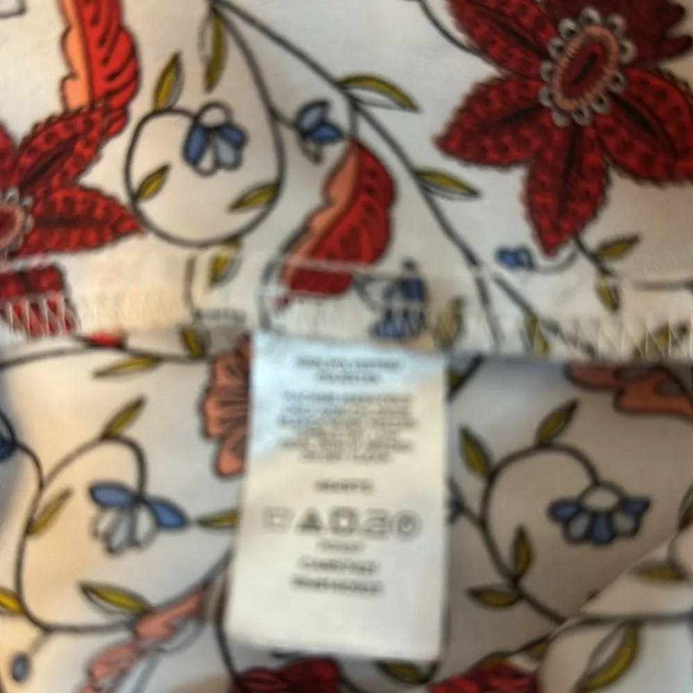 Loft  Red Floral Print Blouse Flutter Sleeve Front Bow Sz M XC - Image 7