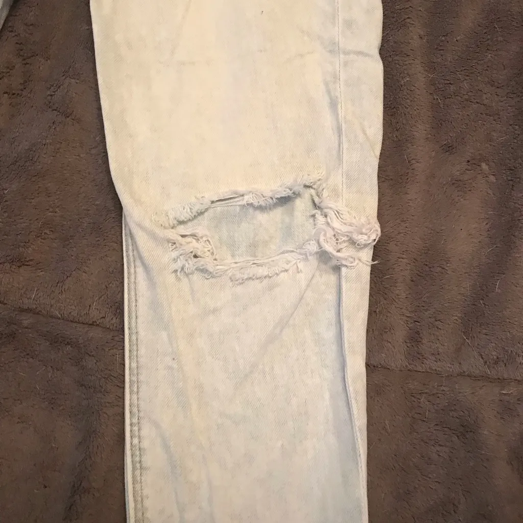American eagle size 0 distressed mom jeans - Image 2