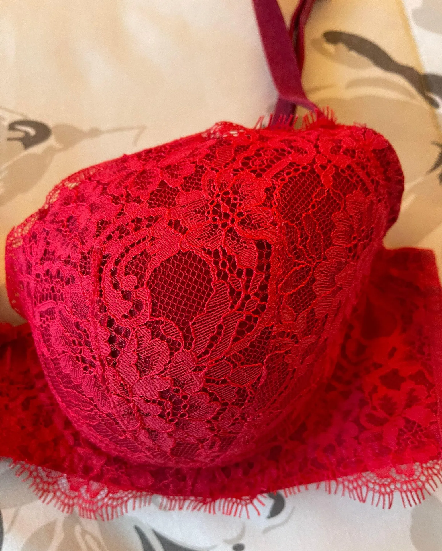 Victoria’s Secret Dream Angels Lined Demi Bra - Image 3