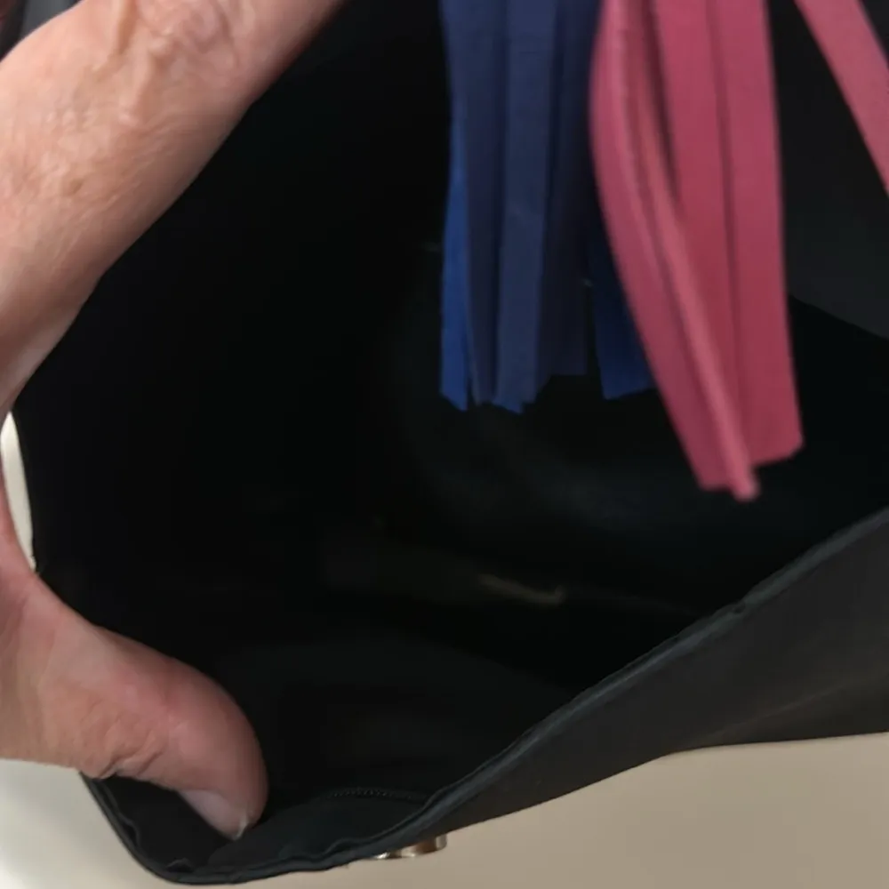 Threaded‎ Pear Tassel Crossbody Bag in Matte Black Adjustable Guitar Strap - Image 5