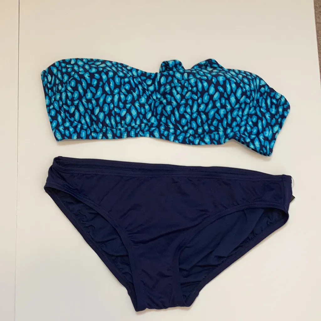 🌞NWT DKNY blue/light blue bandeau bikini set A-65 - Image 11