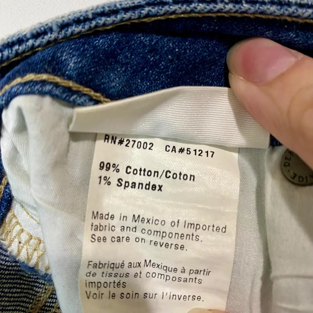 Paige Women's Distressed Margot Short Jean Short Medium Blue Wash Size 29 EUC - Image 5