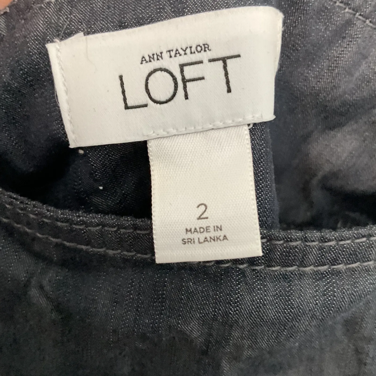 Ann Taylor LOFT Denim Skirt Size 2 Gathered Waist Contrast Hem Pockets - Image 4