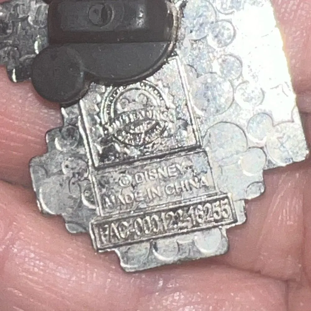 Disney  Pin 2017 Wreck-it Ralph - Fix-it Felix Pixelated - Image 3