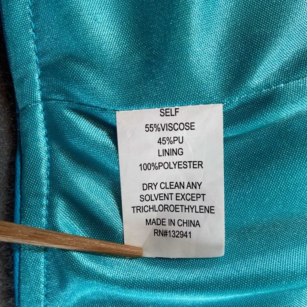 Amanda Uprichard Cropped Leather Looking Top Turquoise‎ Size Small - Image 9