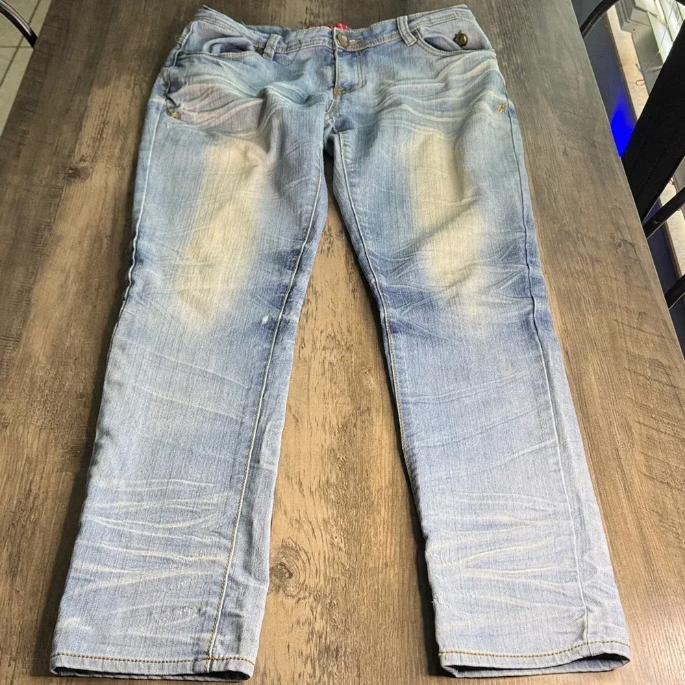 Apple Bottoms Vintage Light Blue Straight Leg Jeans Apple Back Pocket Embroidery Size undefined - Image 3