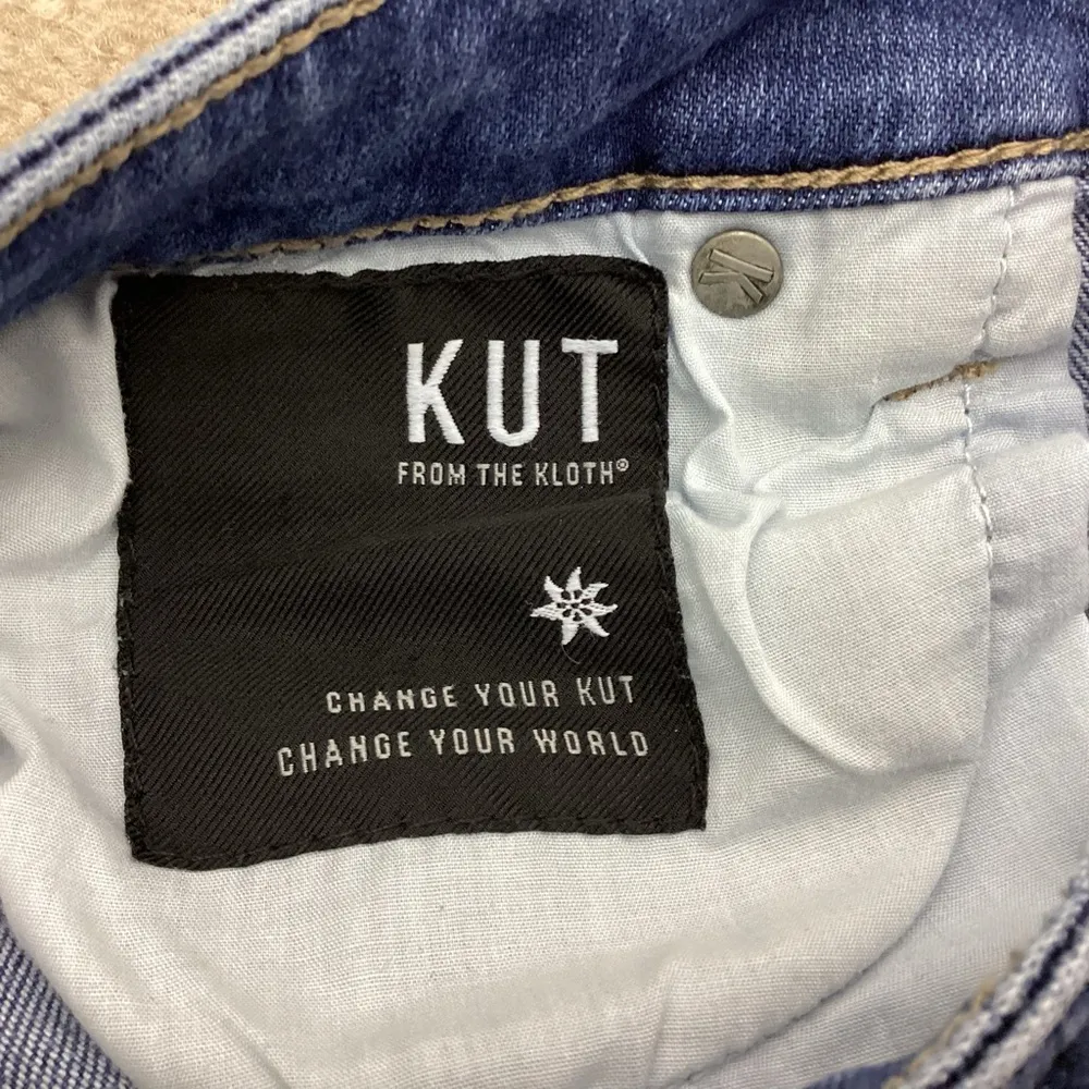 Kut From The Kloth Naomi Girlfriend Ankle Straight Leg Jean Size 2 - Image 9