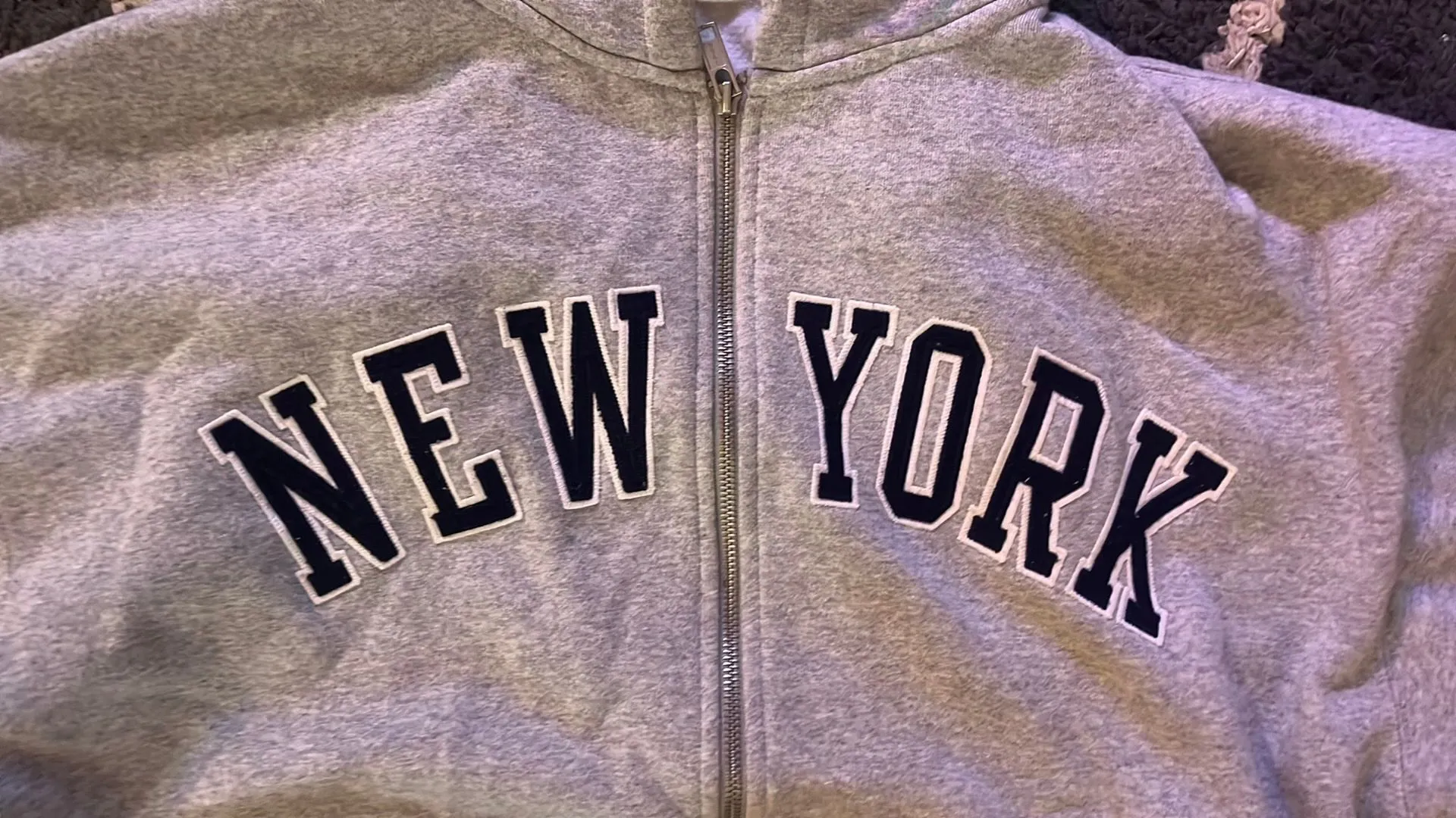 Brandy Melville Sweatshirt - Image 3