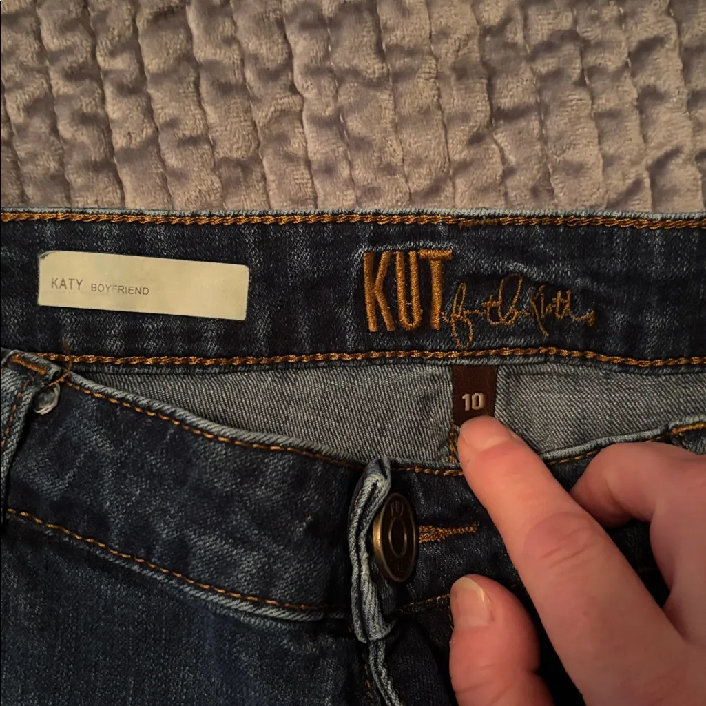Women’s Kut From the Kloth jeans size 10 - Image 2