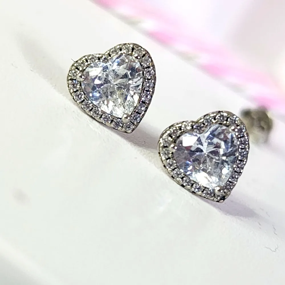 Sterling Silver Diamonique Heart Stud Earrings New in Box - Image 3