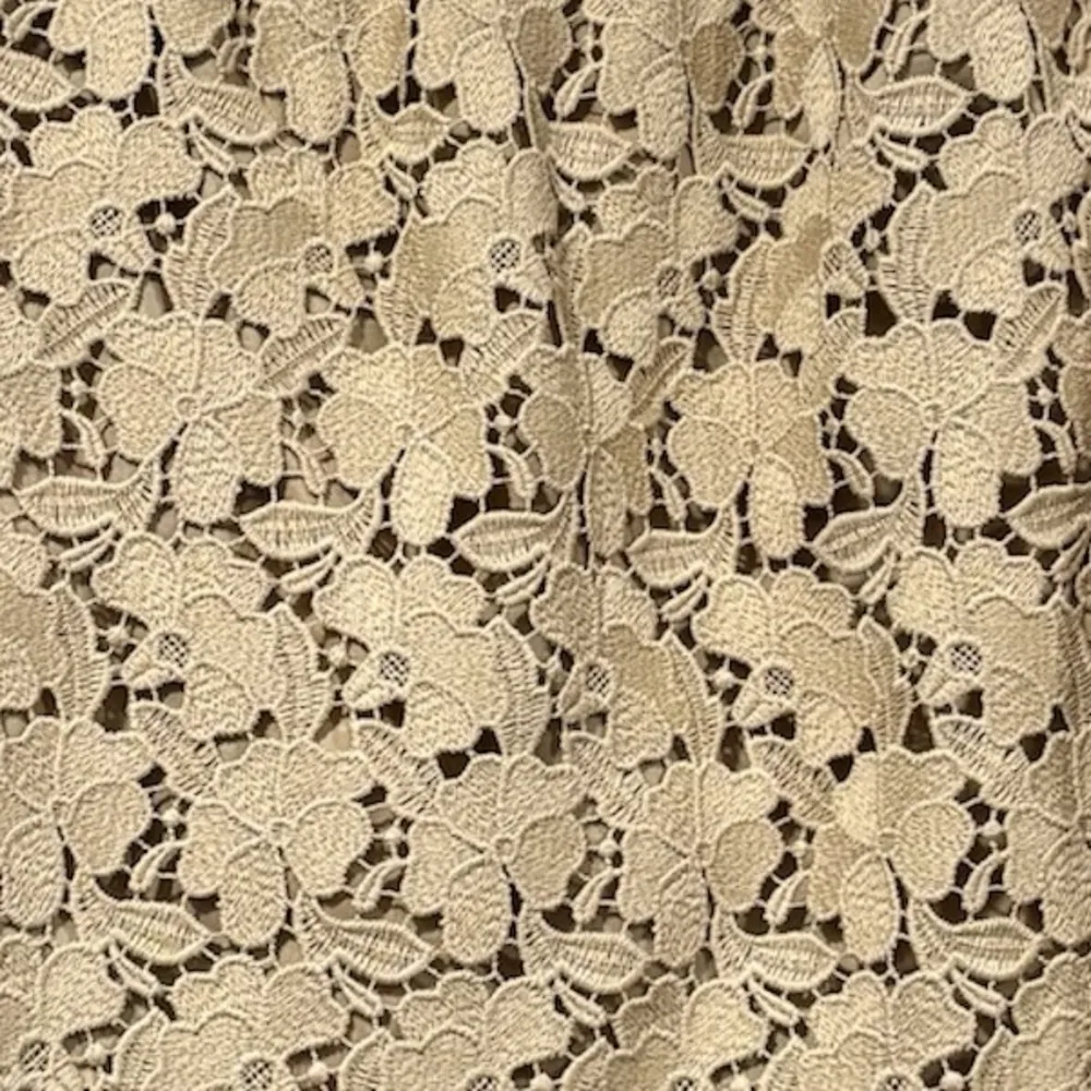 Robert Rodriguez off the shoulder lace overlay blouse size 4 - Image 3