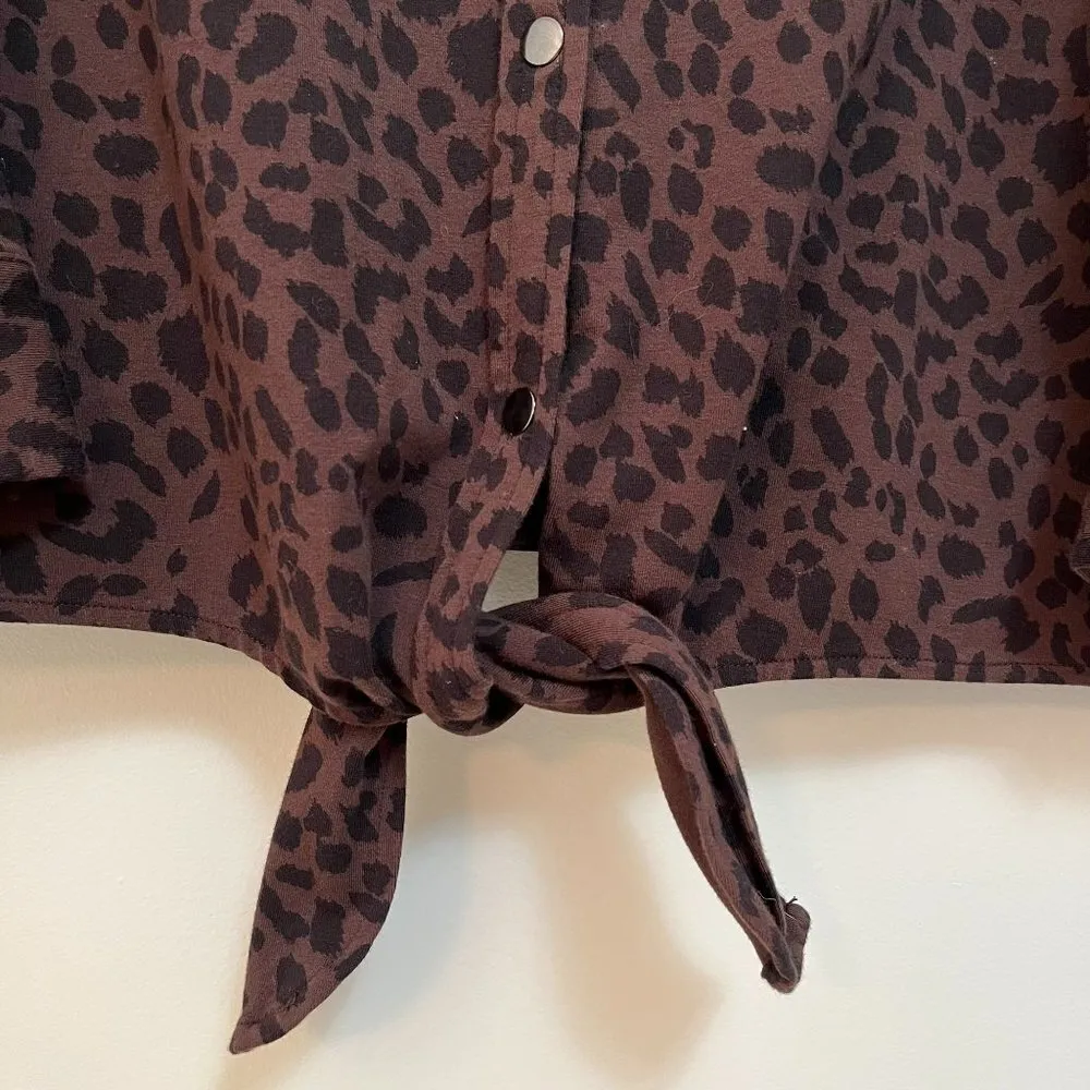 Cheetah Thick Long Sleeve Tie Front Button Down Long Sleeve Large Brown - Image 5