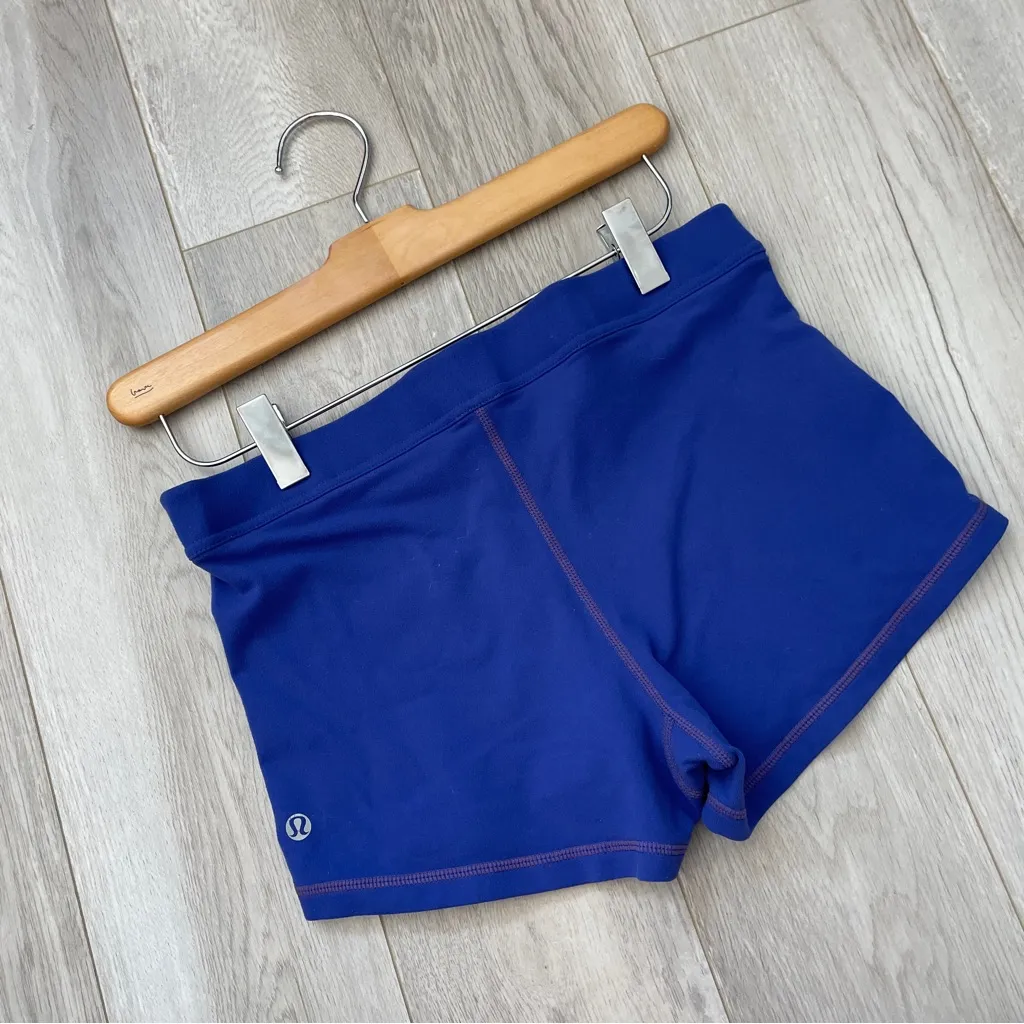 Lululemon Workout Shorts stripe short womens Blue (size 6) y2k athleisure lounge - Image 4