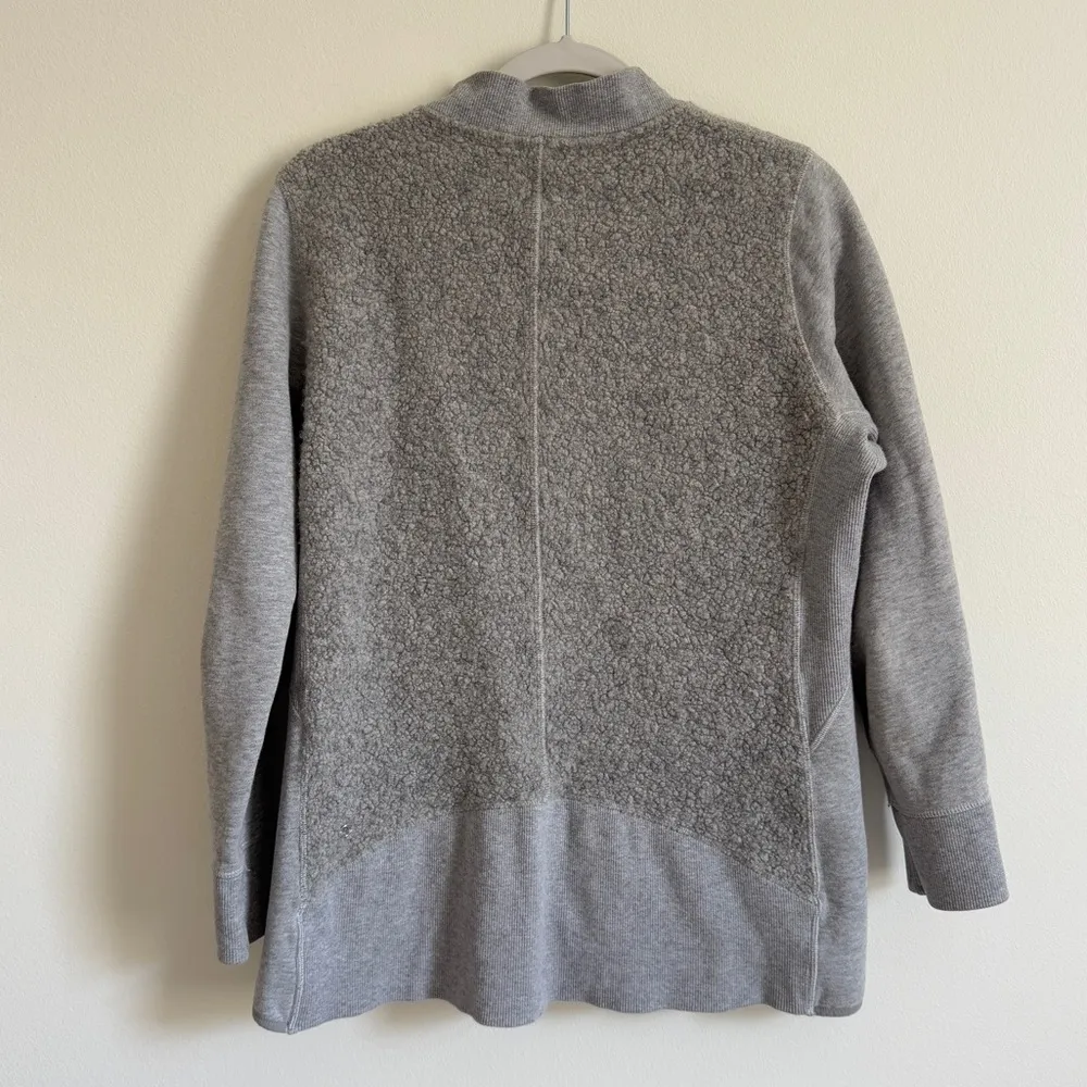 Lululemon Stand Out Sherpa Gray Fleece Jacket Size 10 Full Zip - Image 6