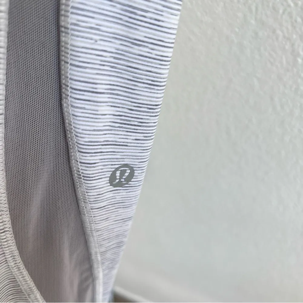 Lululemon Invigorate 7/8 Tight Wee Are From Space Ice Grey - Image 5