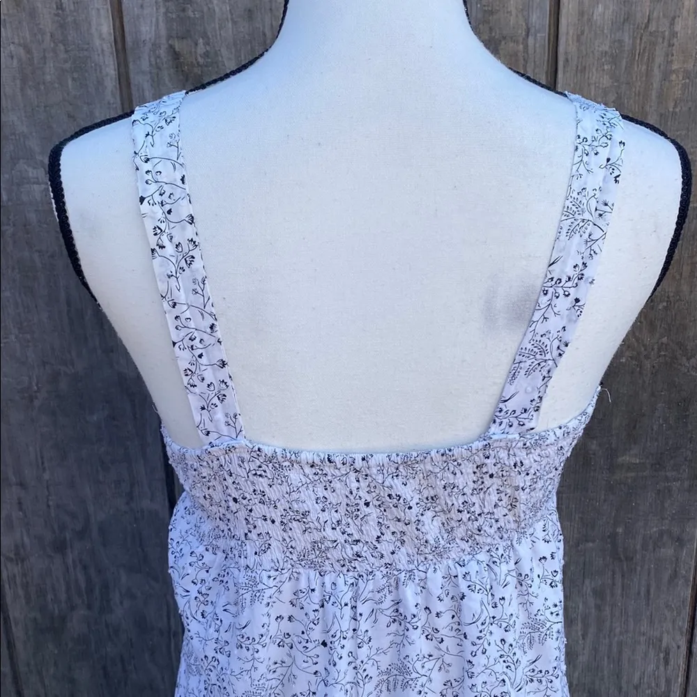 City Triangles White Summer Dress Ruffled Hem Black Floral Print Swiss Dots Sz S - Image 5