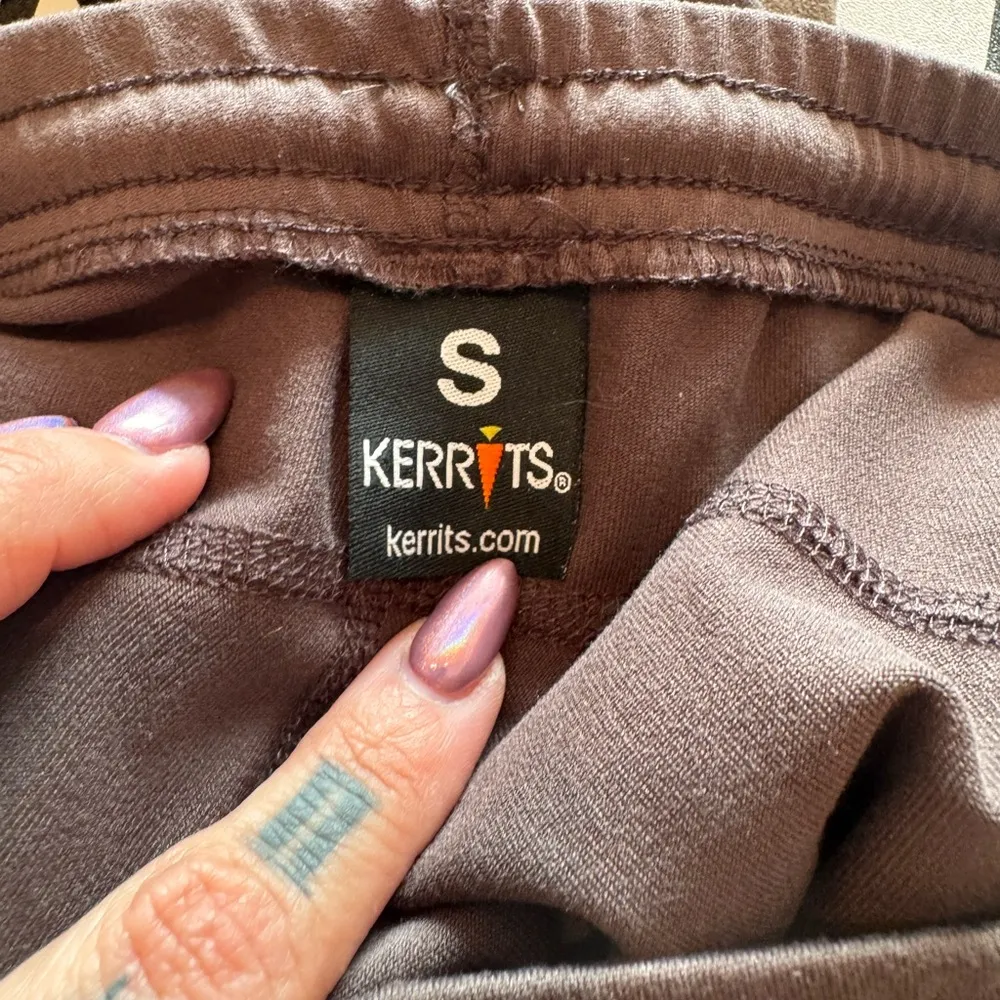 Kerrits taupe riding pants size small - Image 4