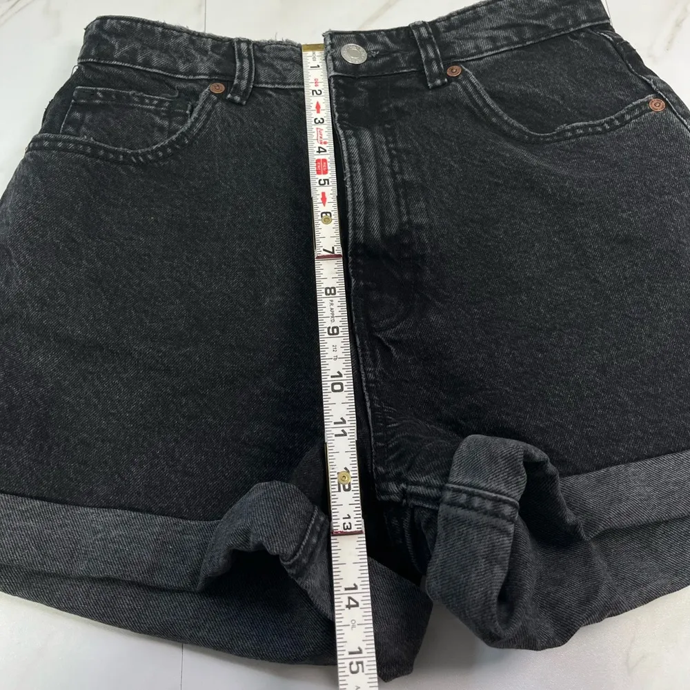 Zara Denim washed black roll up shorts size 8 - Image 7