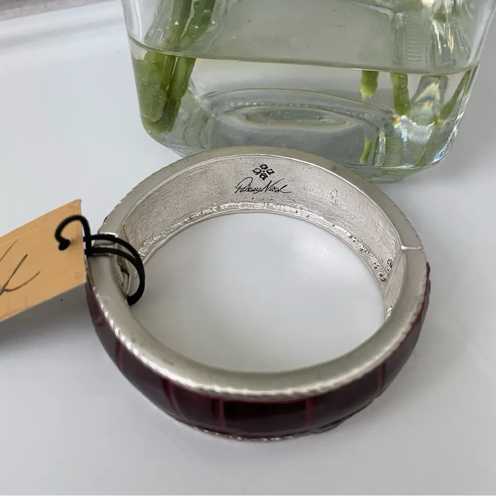 Patricia Nash Sabine Hinged Bracelet Size M/L - Image 3