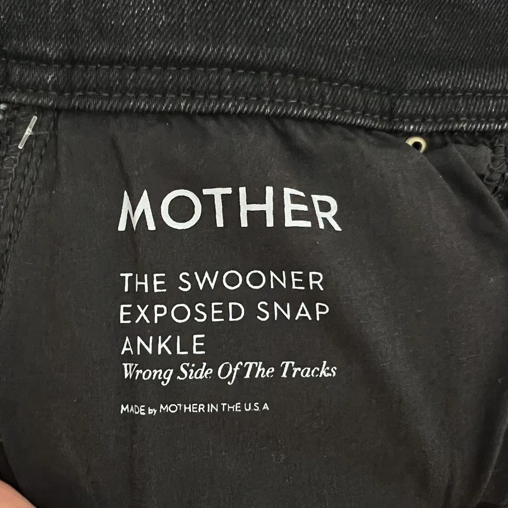 Mother Swooner Exposed Snap Jeans Wrong Side of the Tracks Black Denim Size 24 - Image 9