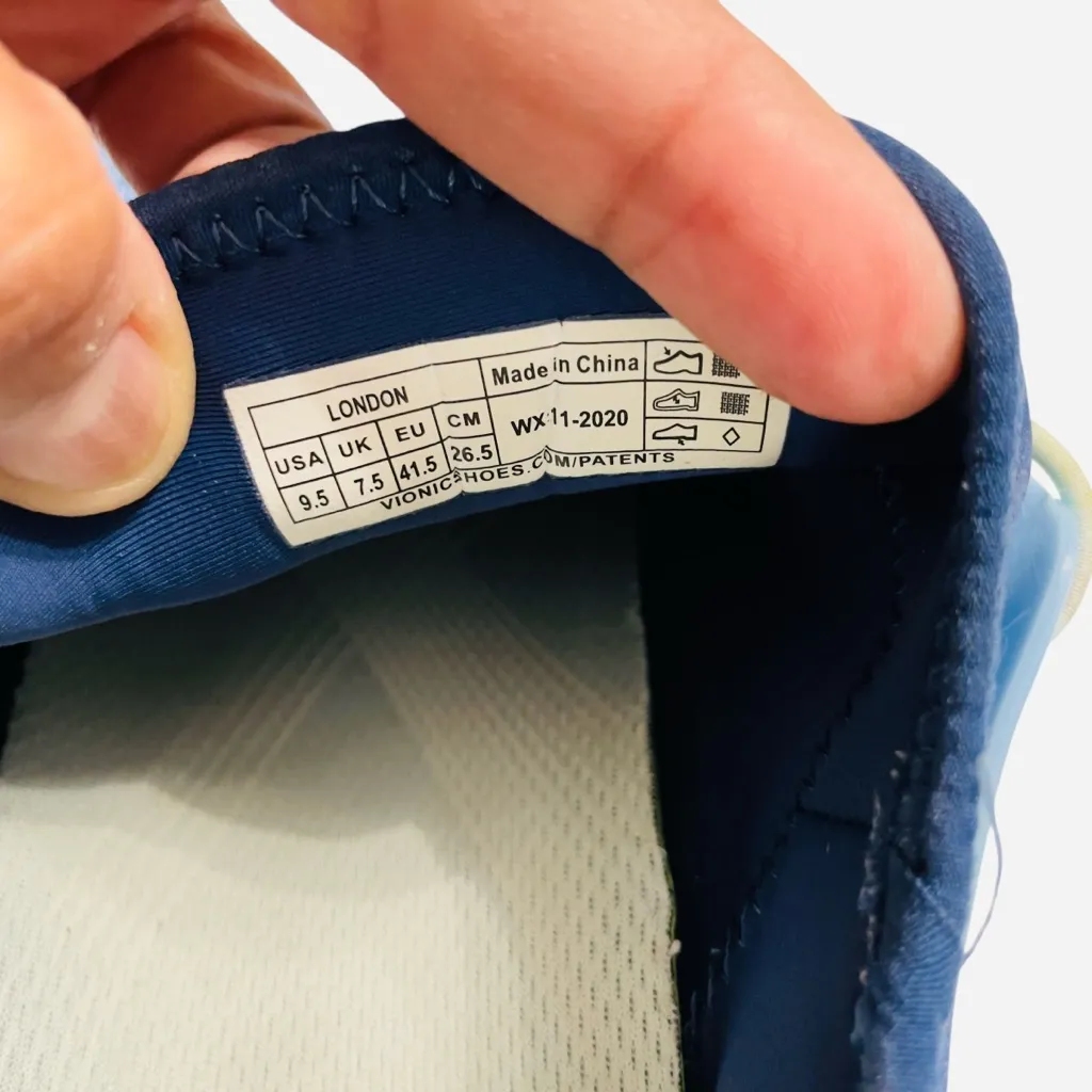 VIONIC Drift London Navy and Light Blue
Sz 9.5. In great condition. - Image 9
