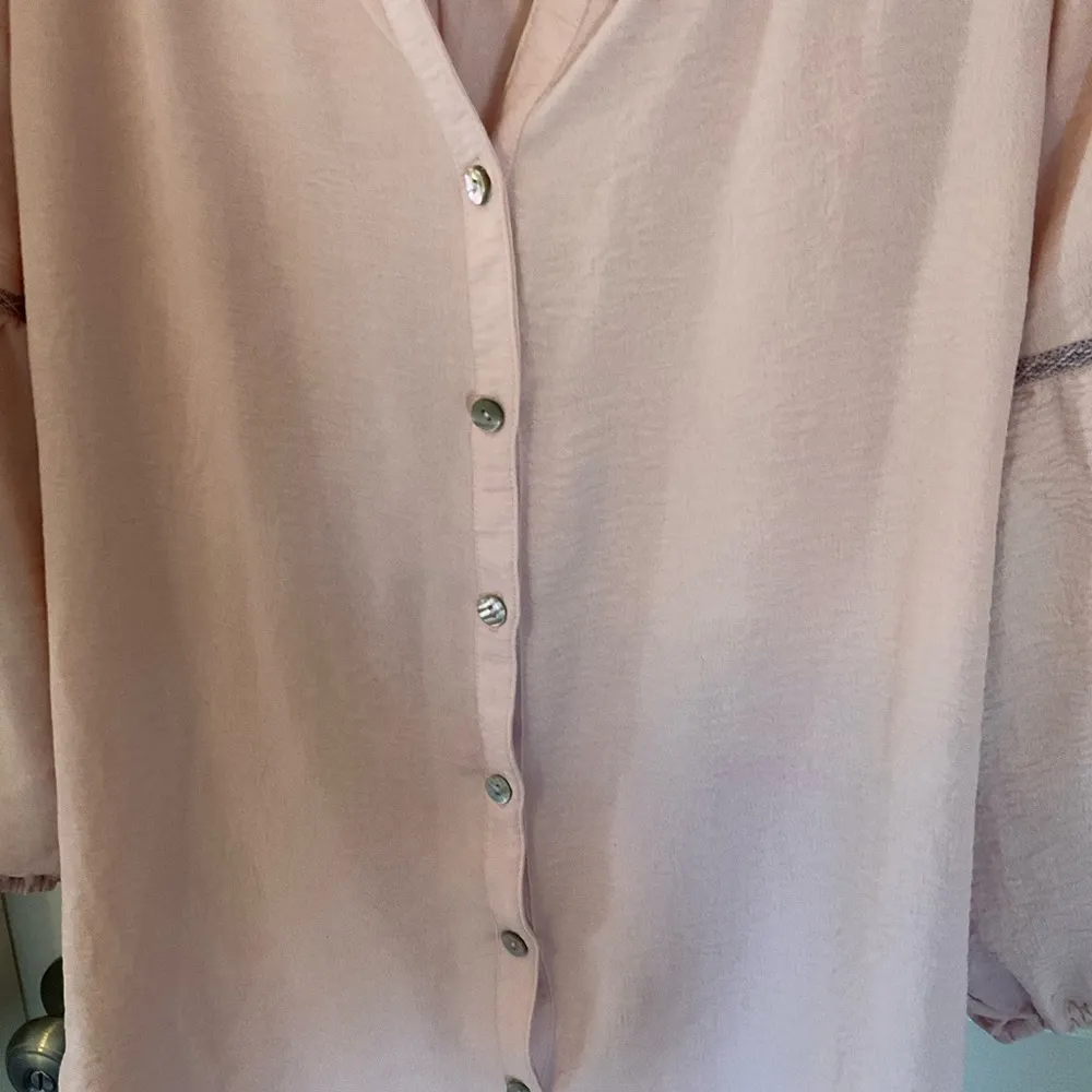 Fig&Flower Pink Embroidered Button Down Blouse Size L Size L - Image 4