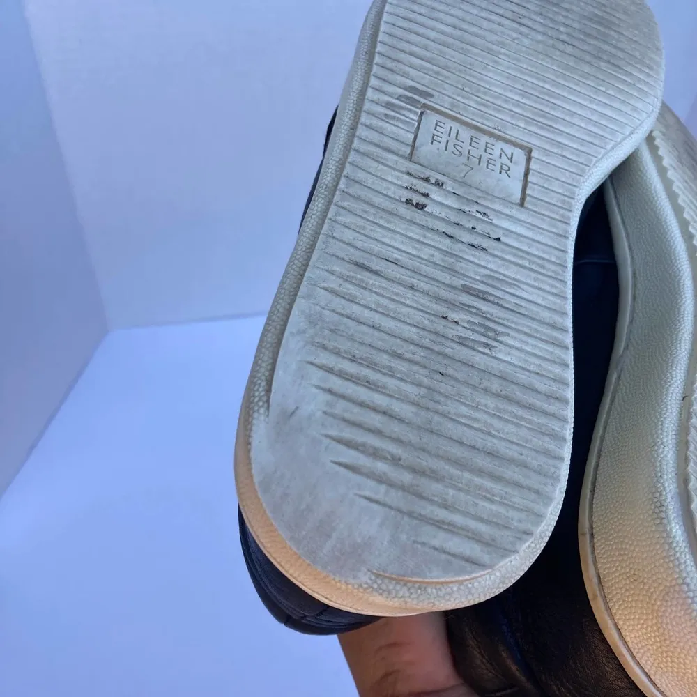 Eileen Fisher Women's Black Leather Slip On Sneakers Size 7 - Image 7
